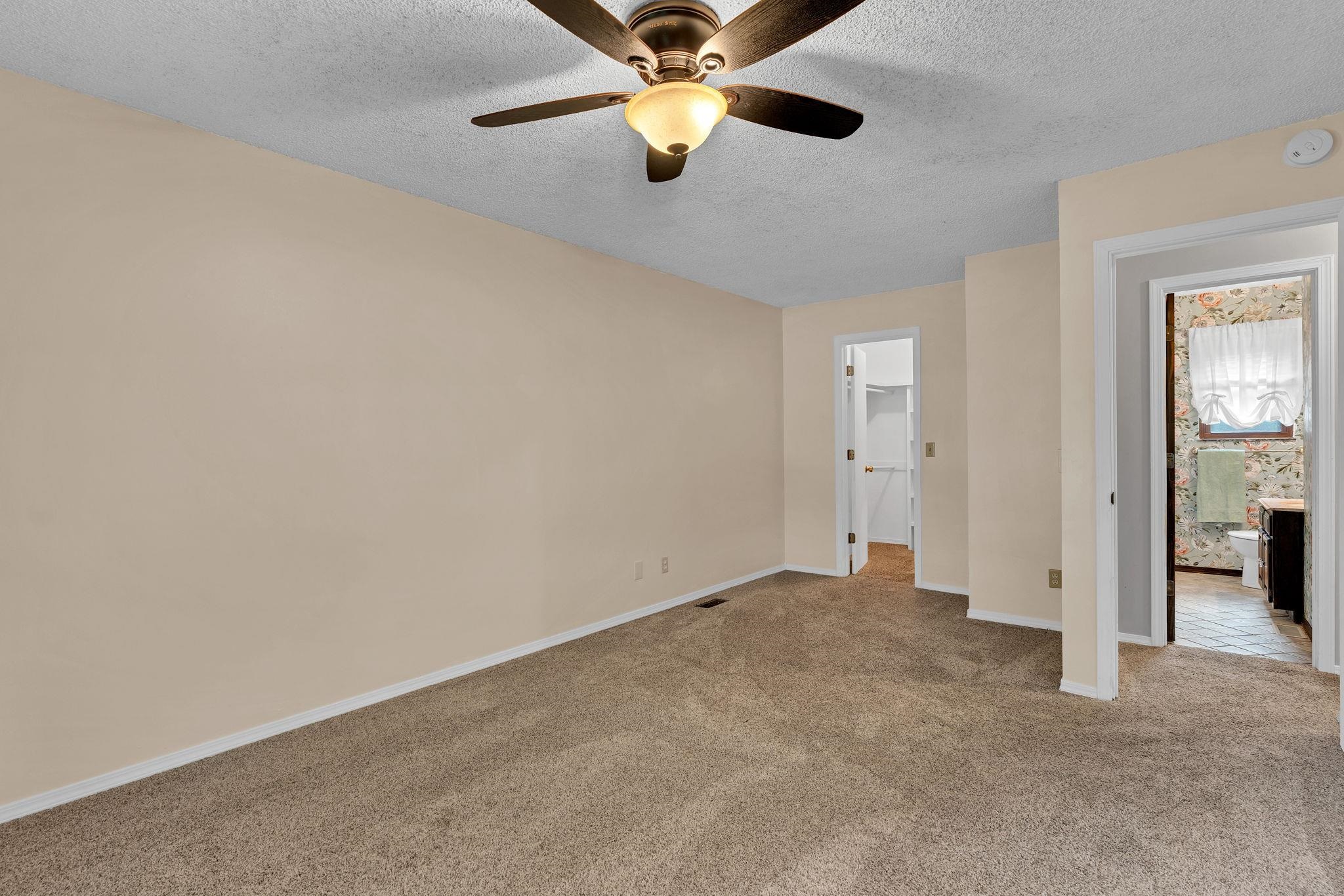 3305 Colonial Court Augusta KS 67010