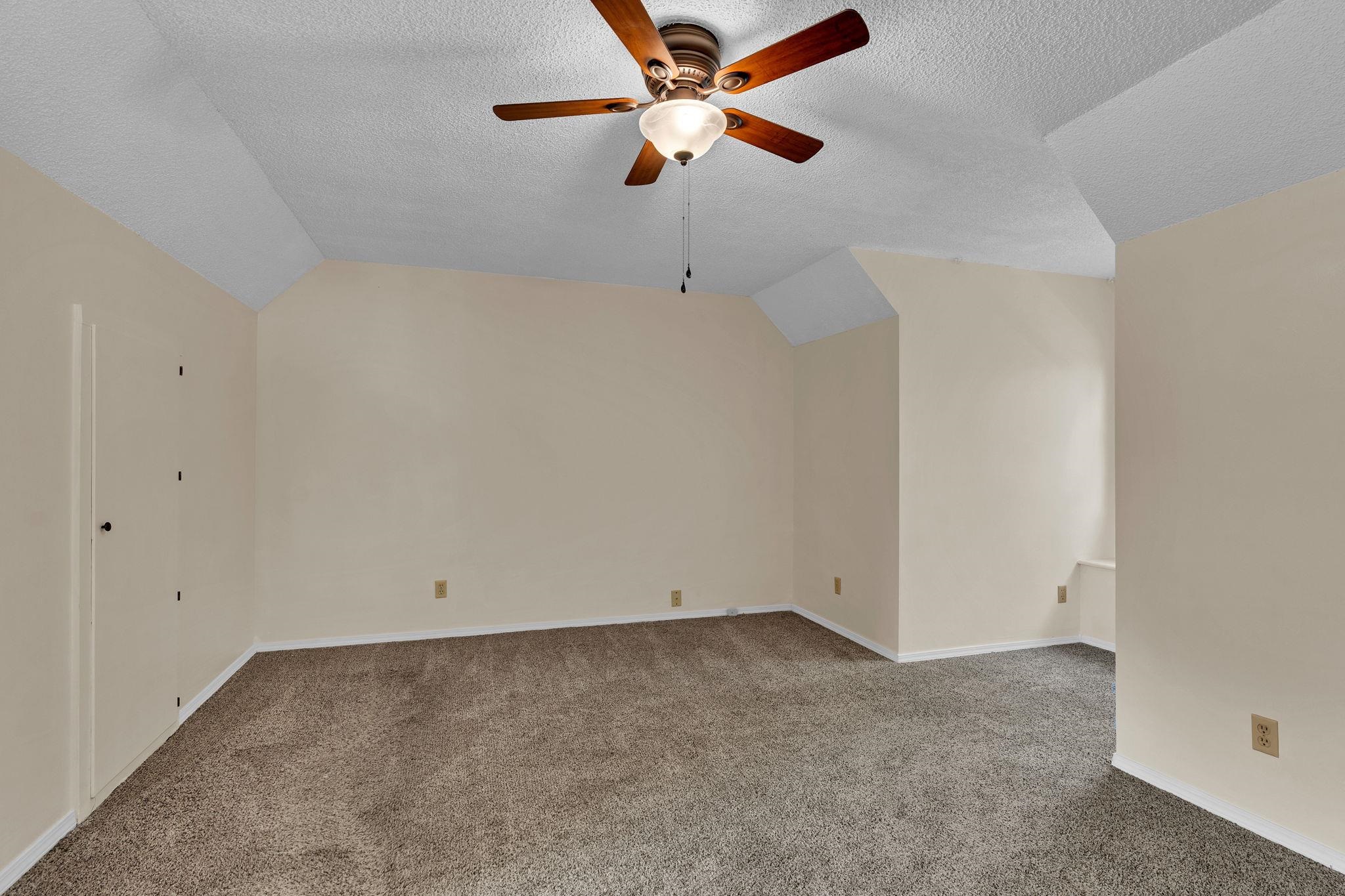 3305 Colonial Court Augusta KS 67010