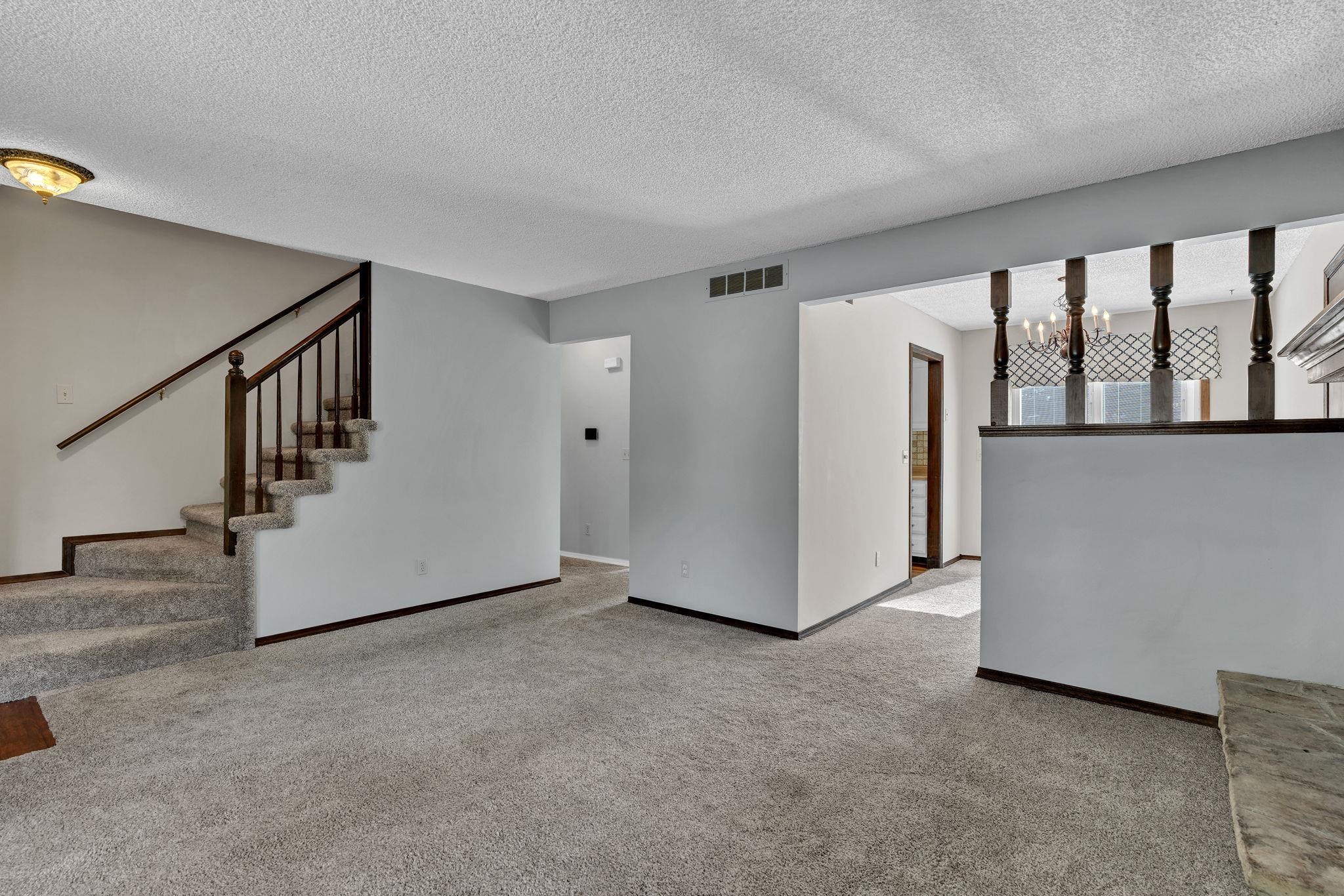 3305 Colonial Court Augusta KS 67010