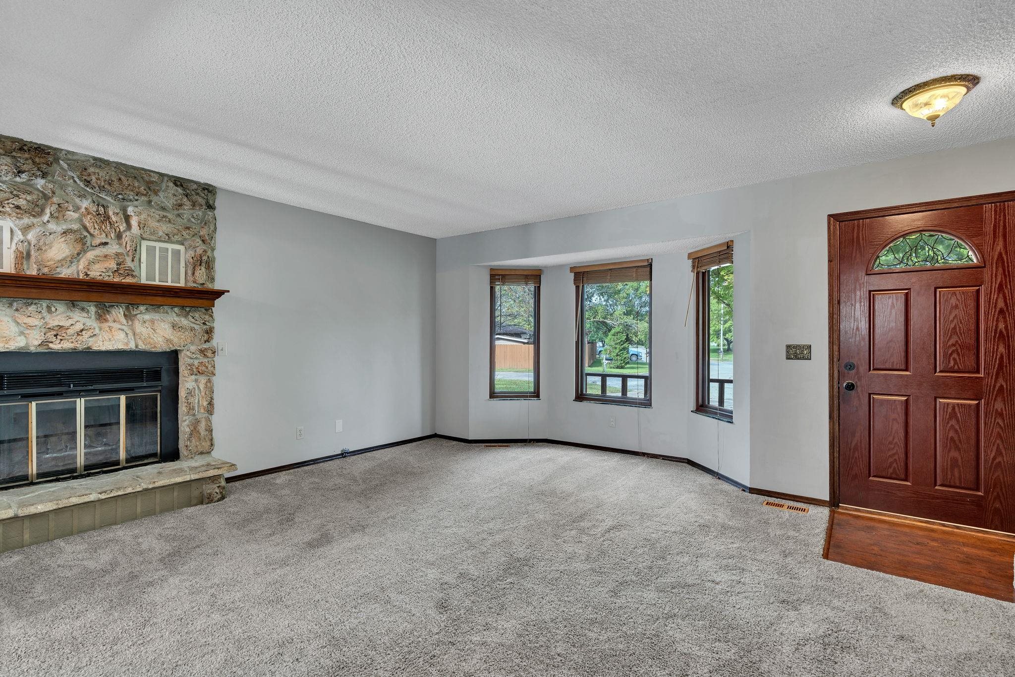 3305 Colonial Court Augusta KS 67010