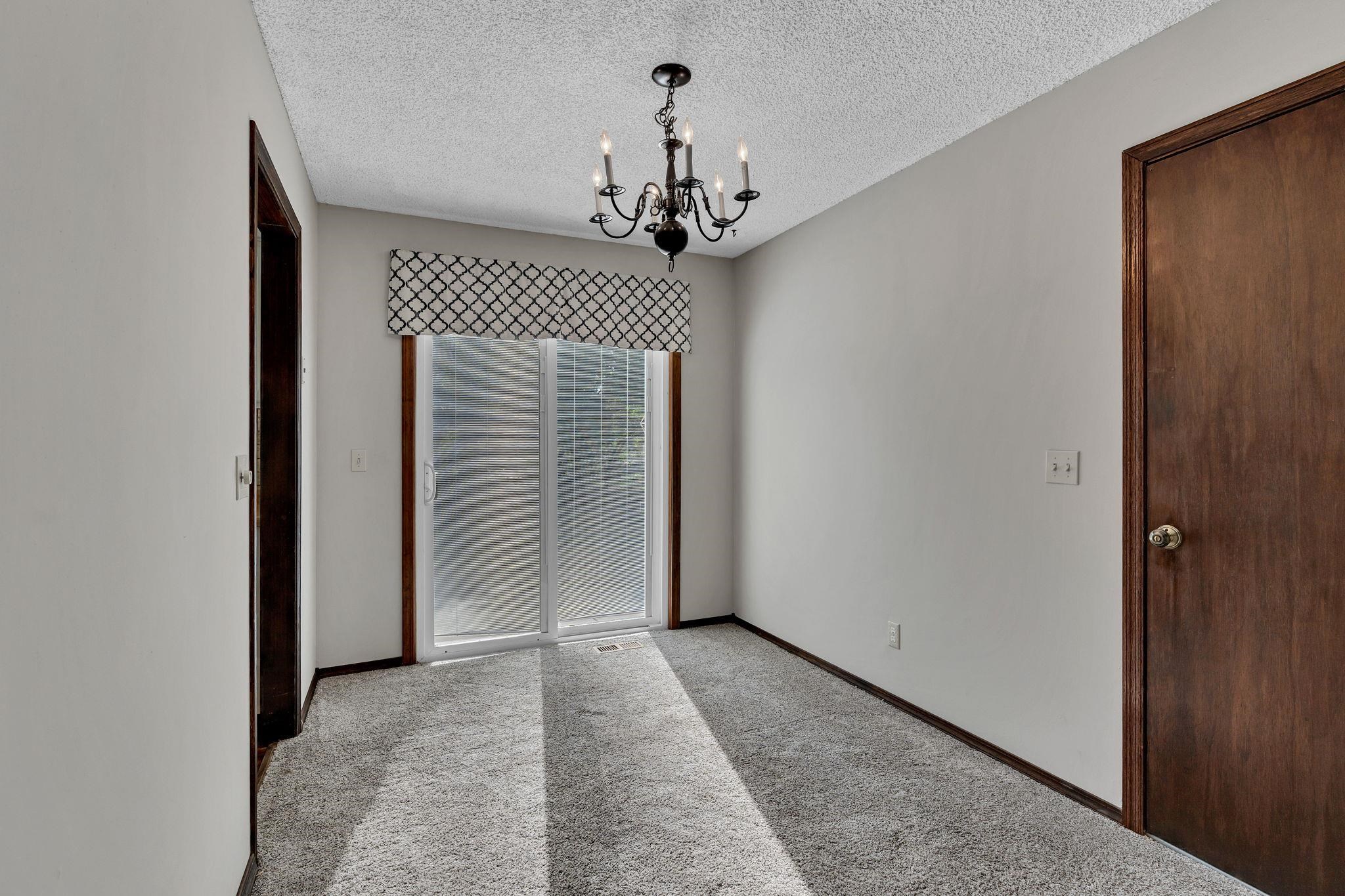 3305 Colonial Court Augusta KS 67010