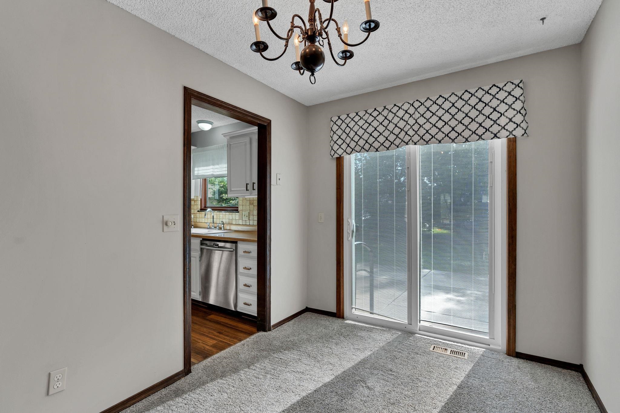 3305 Colonial Court Augusta KS 67010