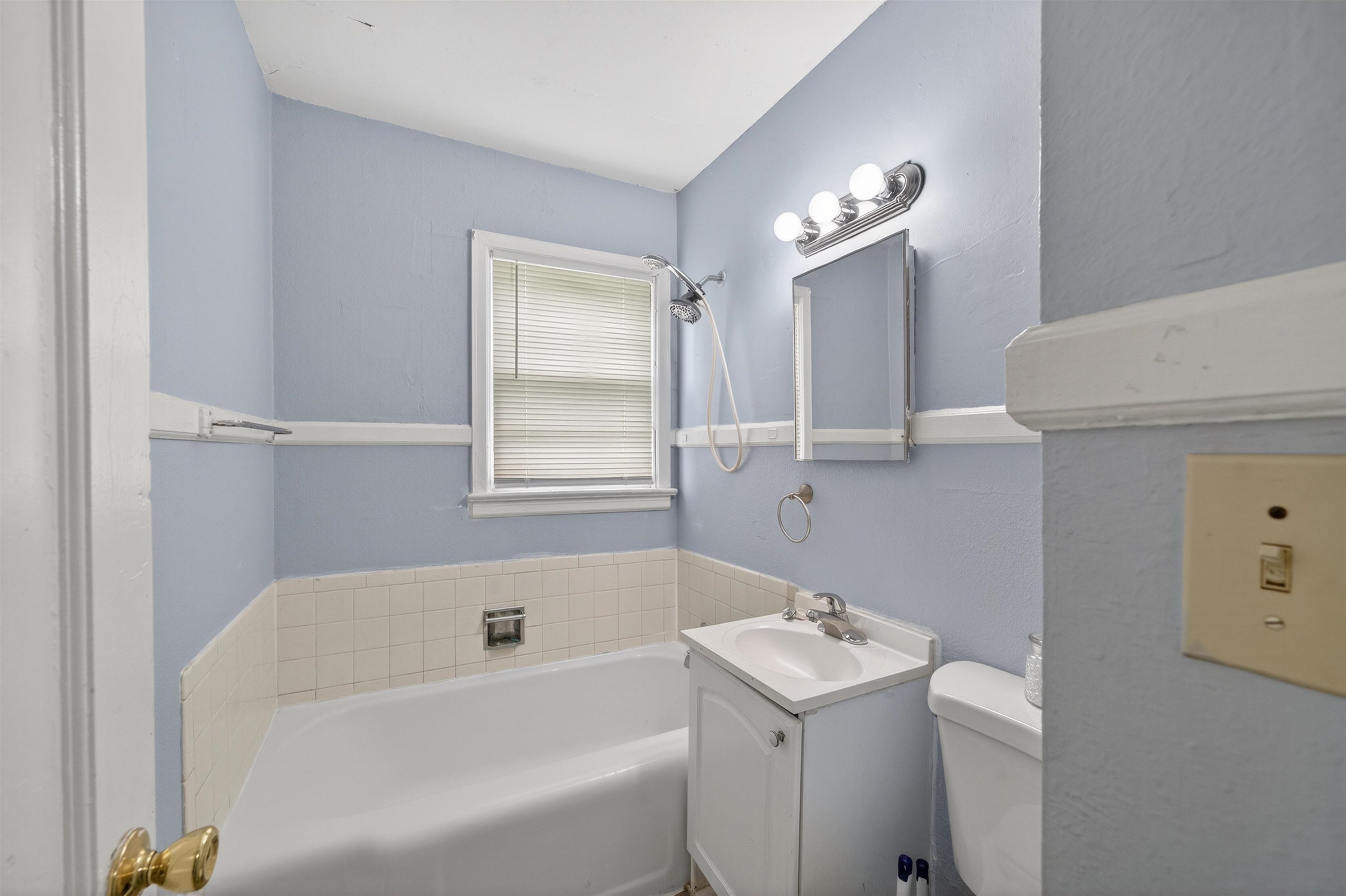 1729 E Looman Wichita KS 67219
