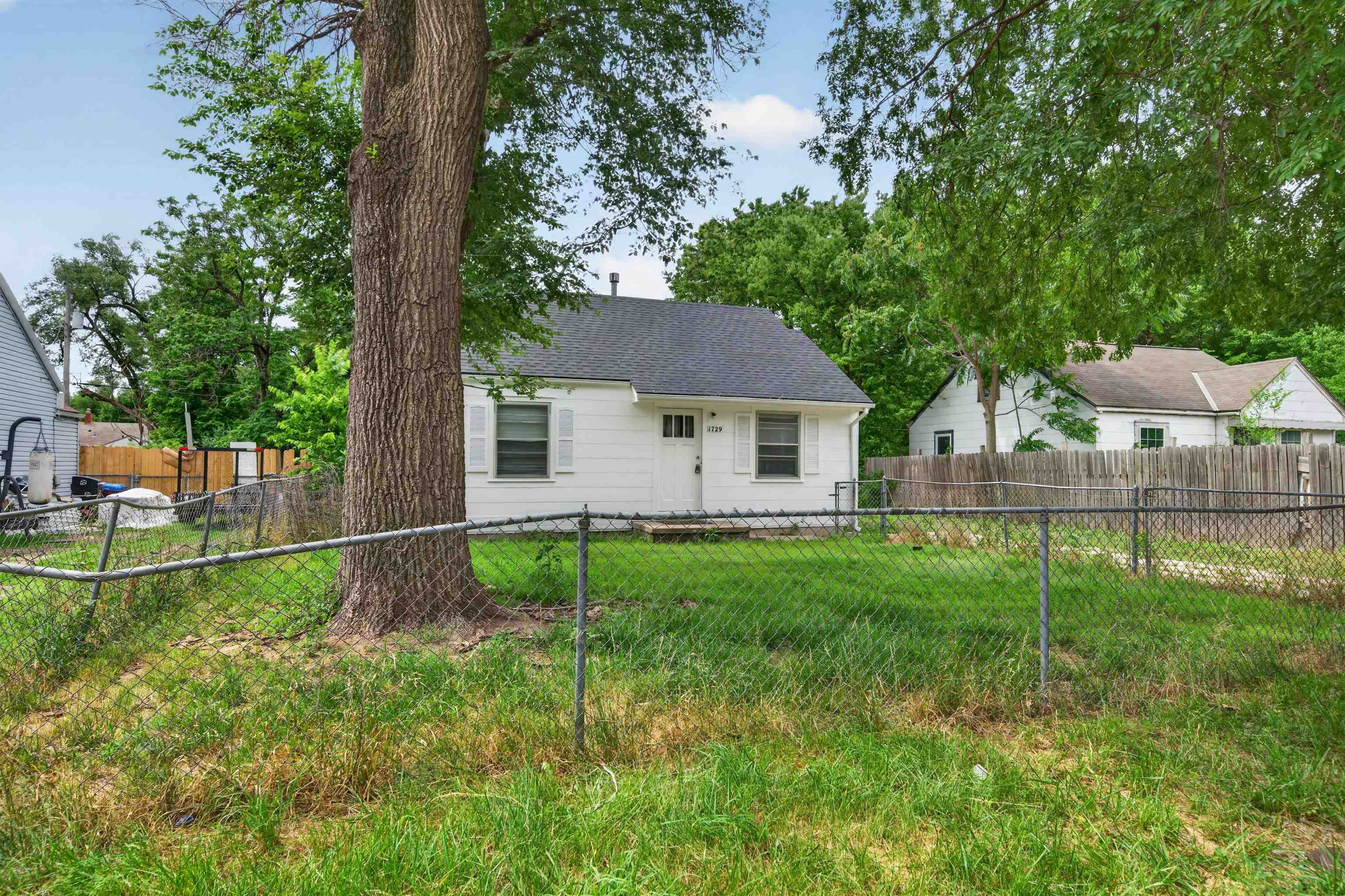1729 E Looman Wichita KS 67219