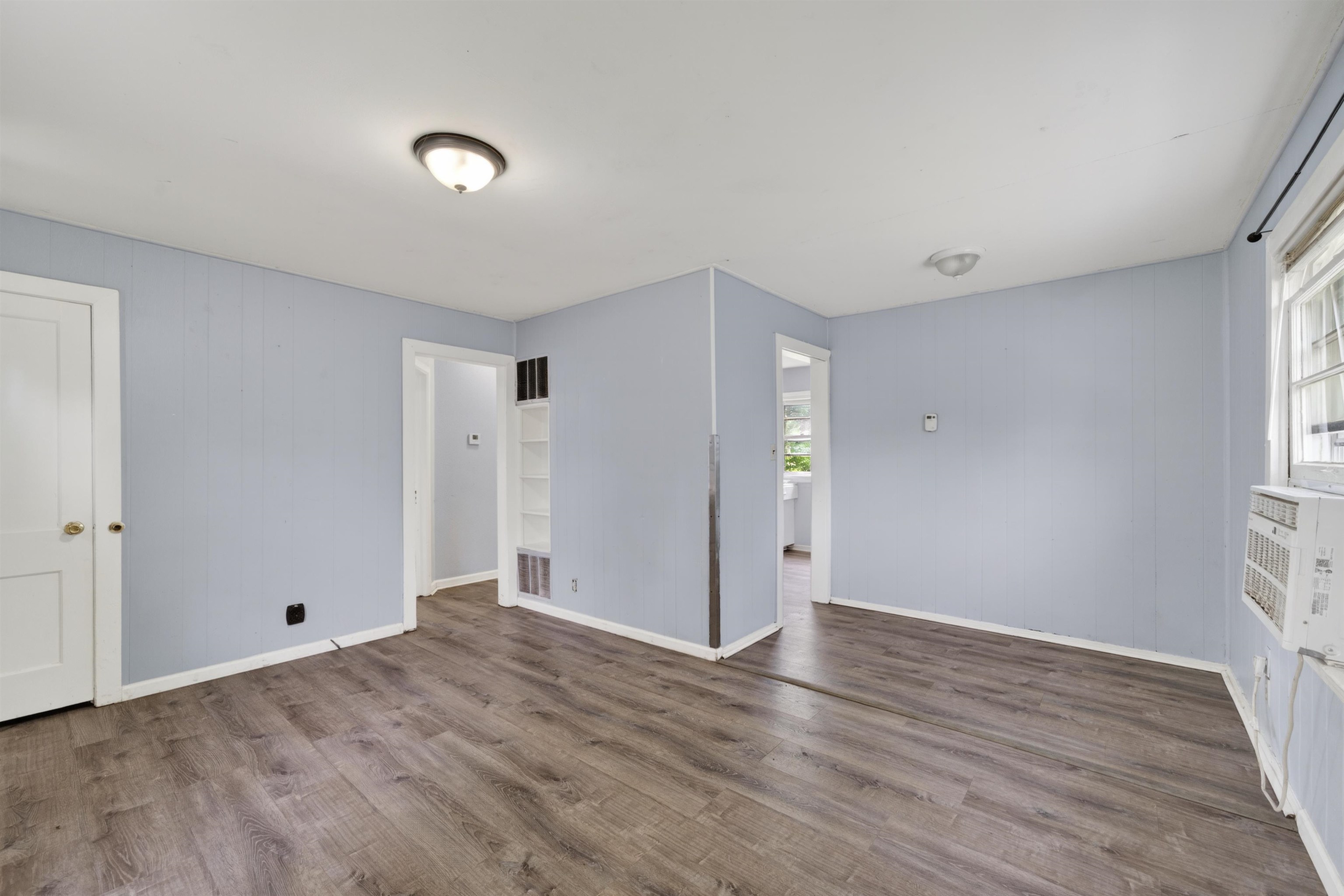 1729 E Looman Wichita KS 67219