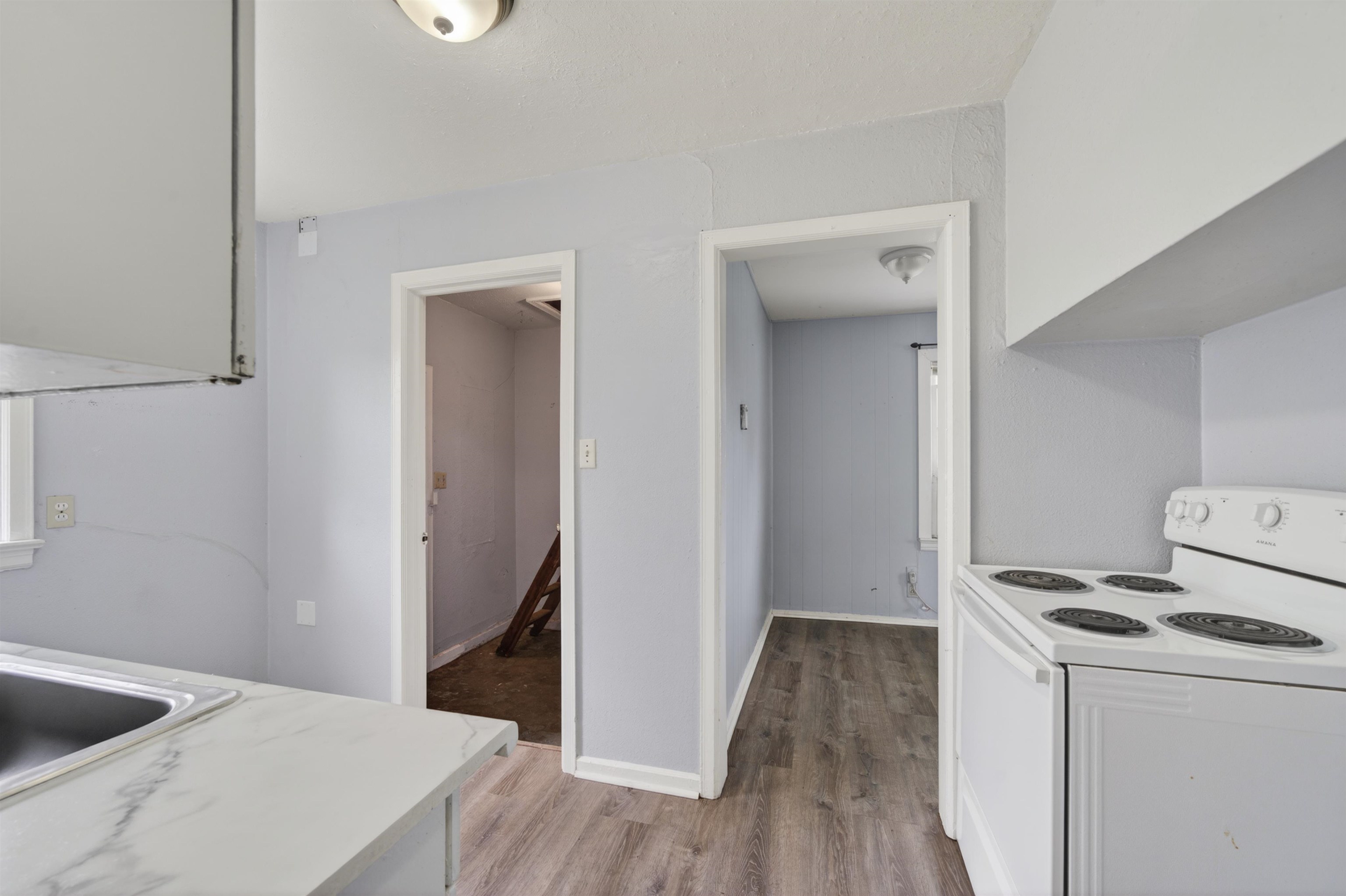 1729 E Looman Wichita KS 67219