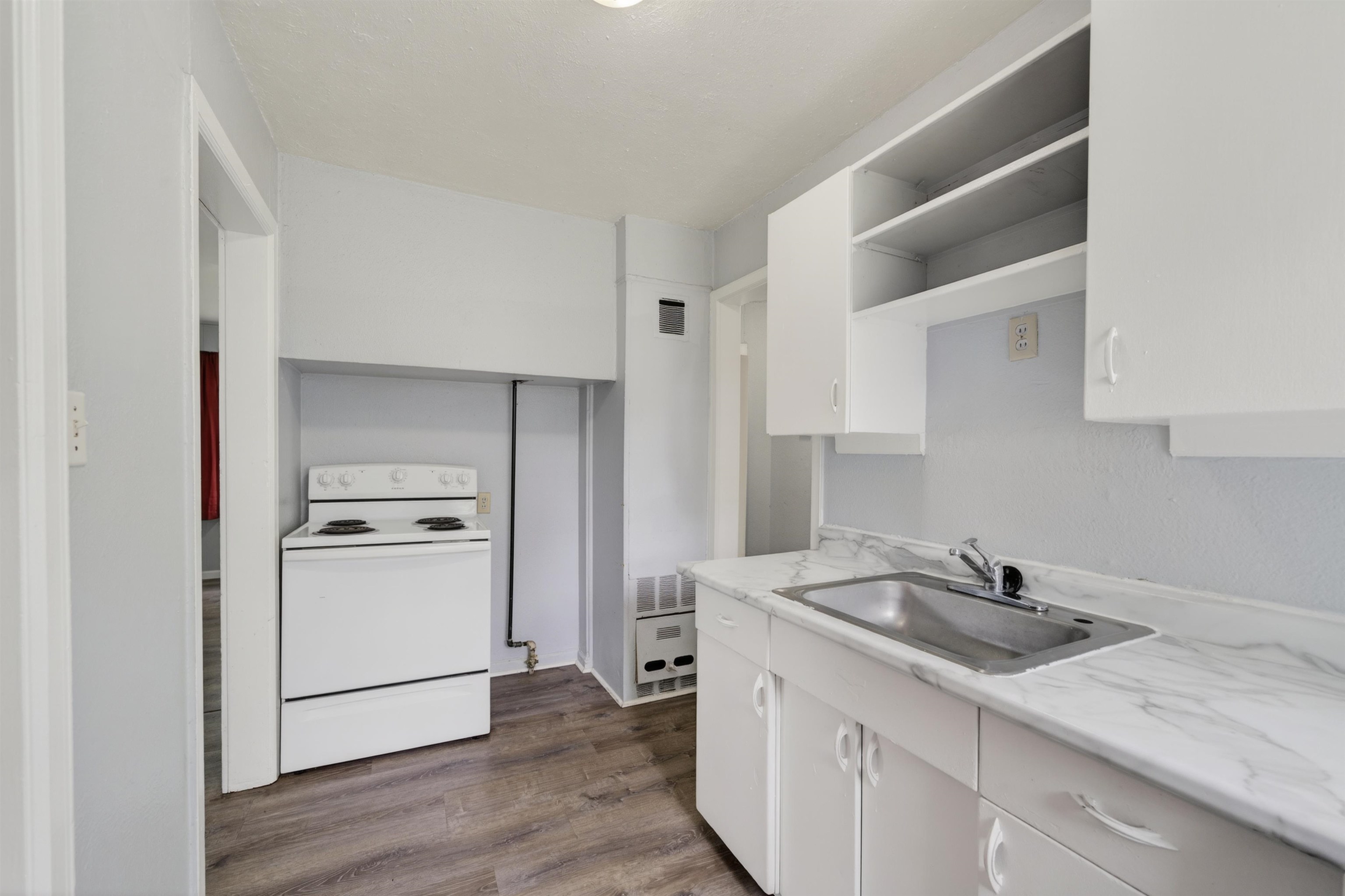 1729 E Looman Wichita KS 67219