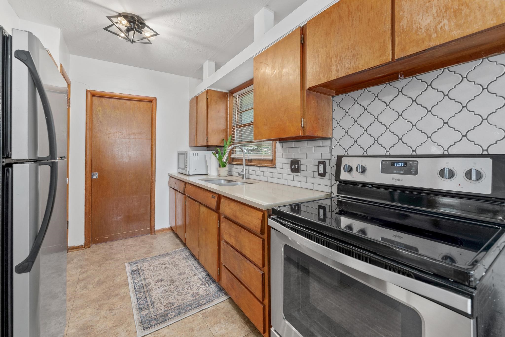 615 N Redbarn Wichita KS 67212