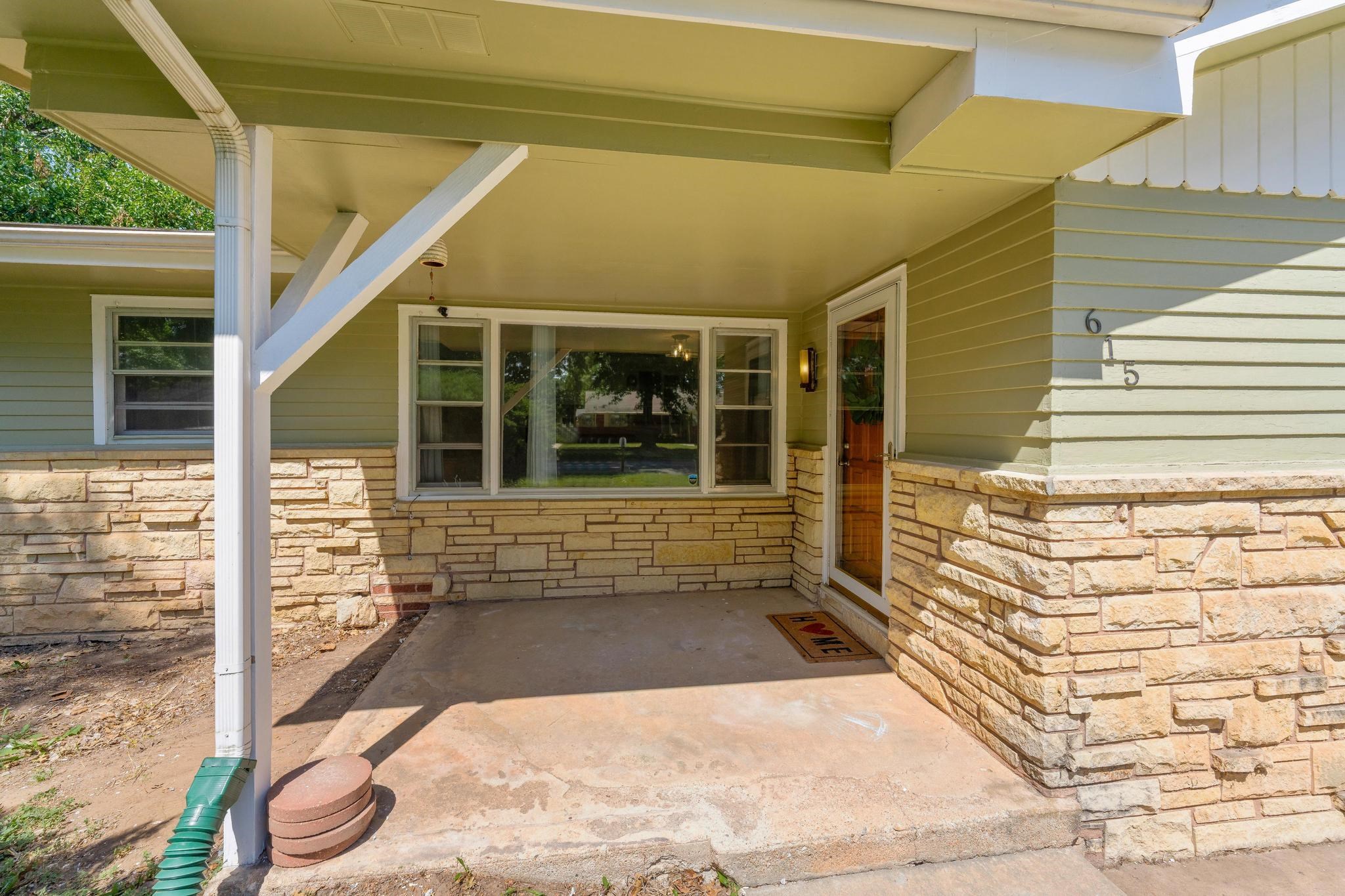 615 N Redbarn Wichita KS 67212