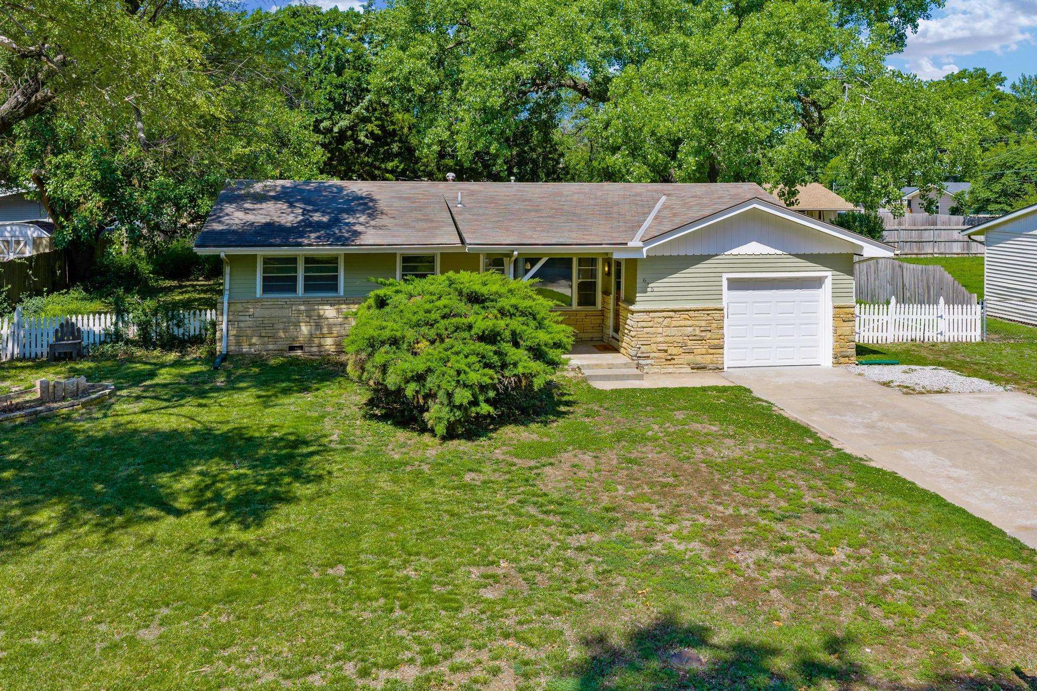 615 N Redbarn Wichita KS 67212