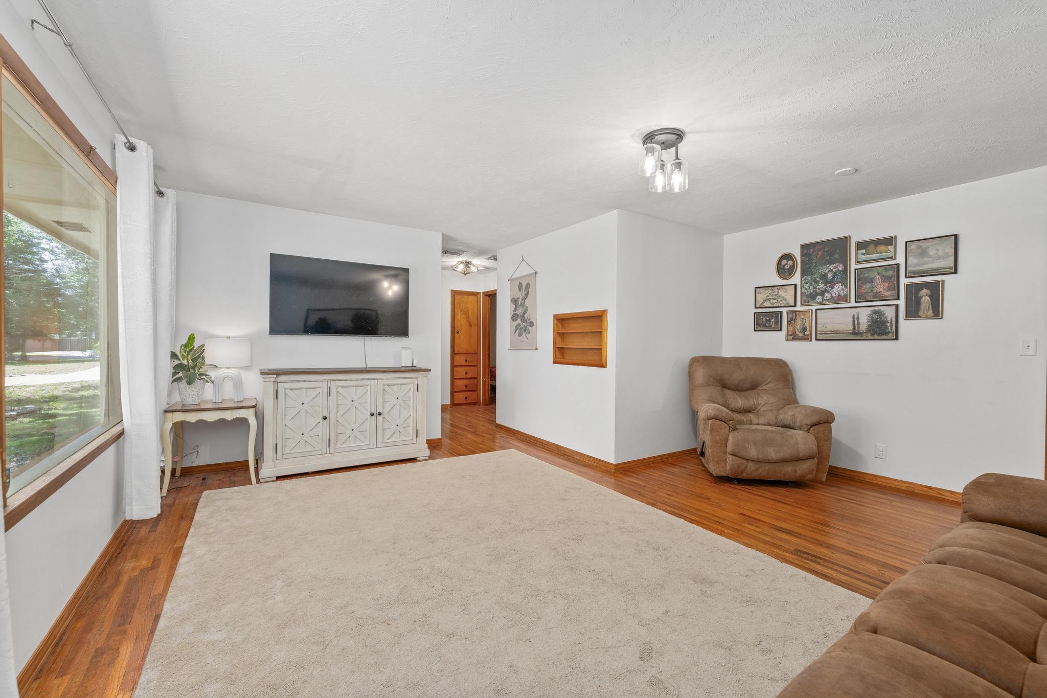 615 N Redbarn Wichita KS 67212