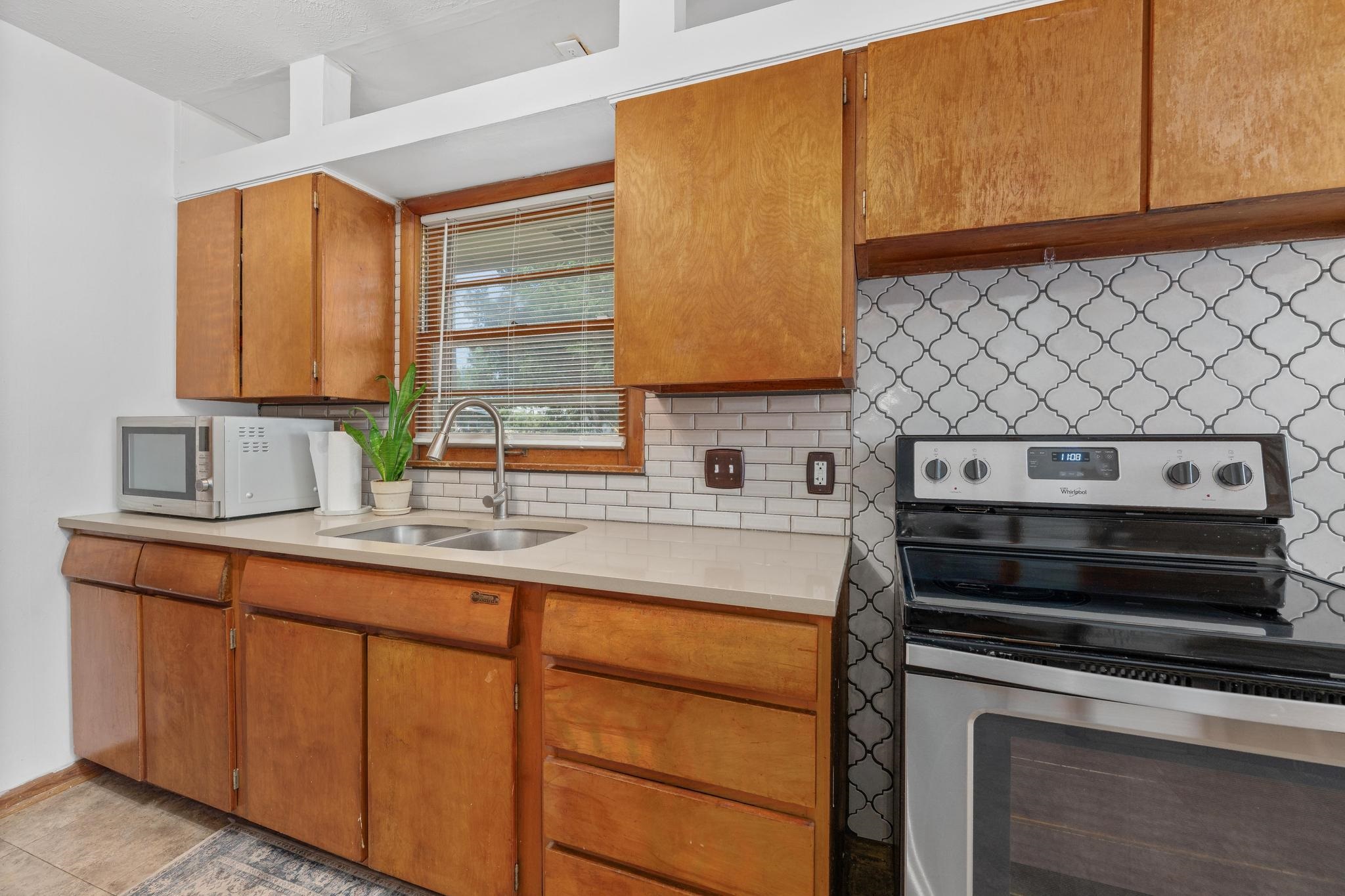 615 N Redbarn Wichita KS 67212