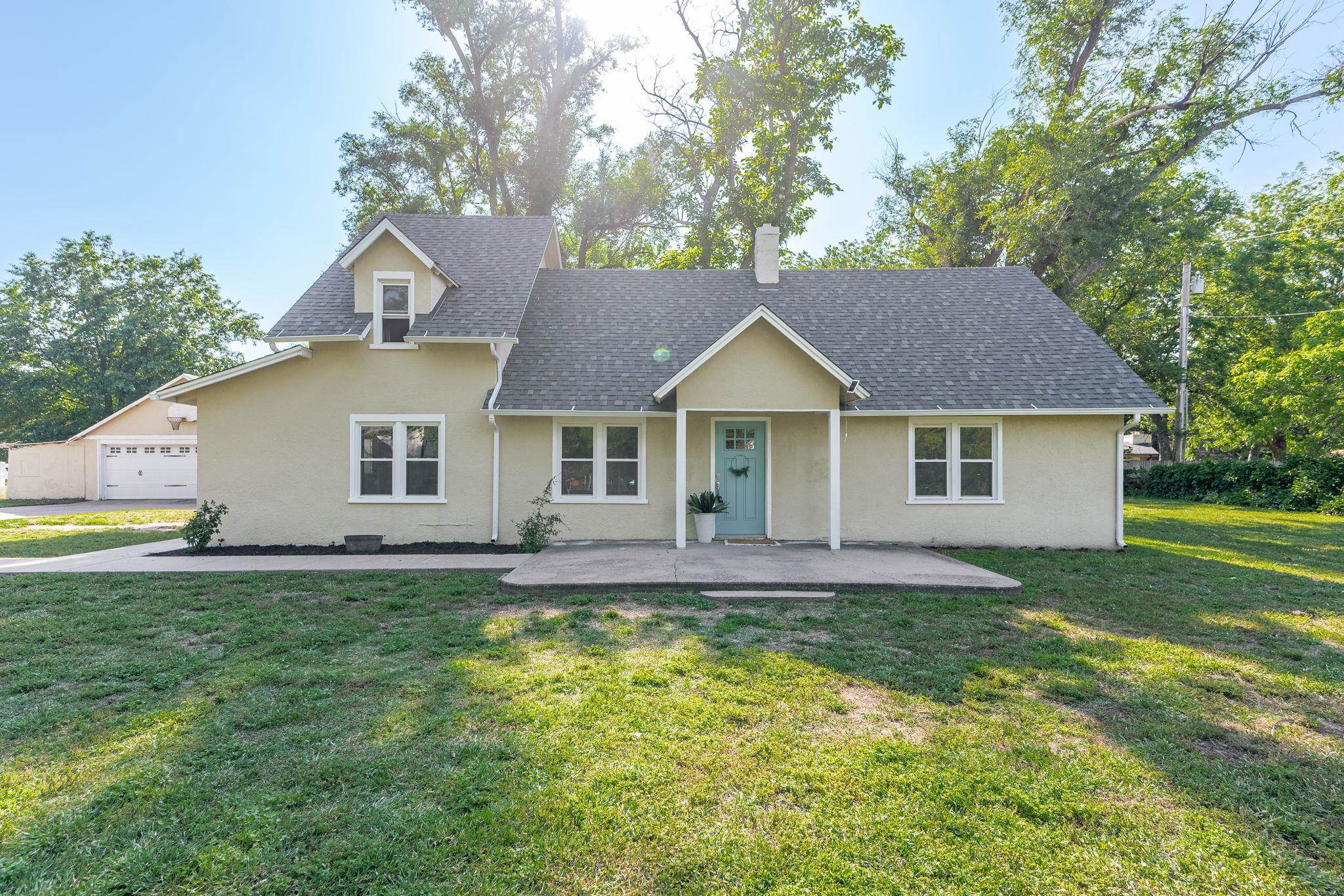2098 N Westridge Court Wichita KS 67203