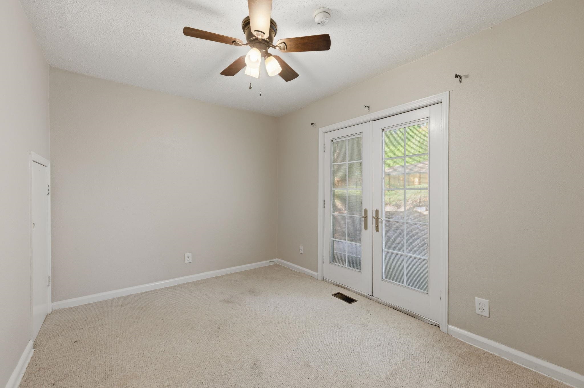 2098 N Westridge Court Wichita KS 67203