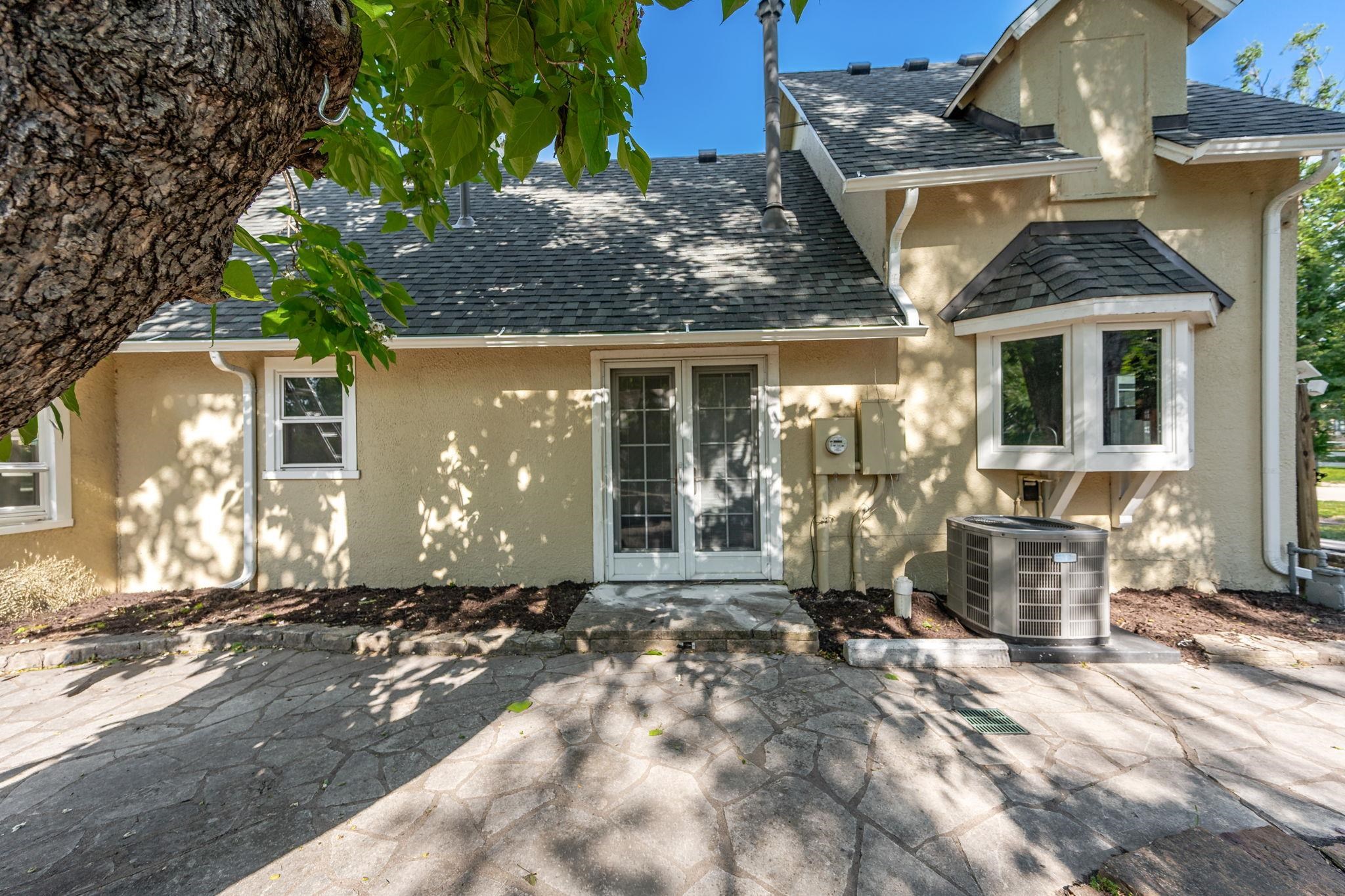 2098 N Westridge Court Wichita KS 67203