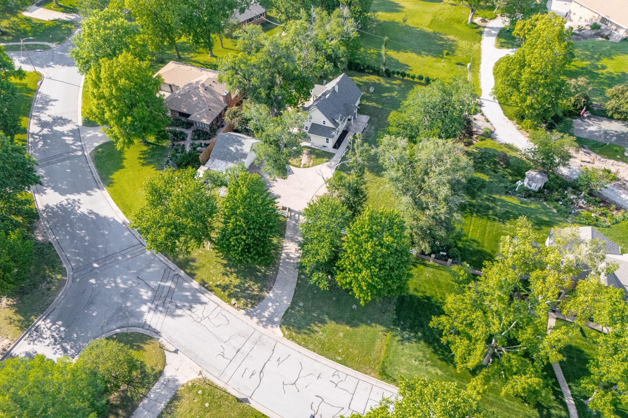 2098 N Westridge Court Wichita KS 67203