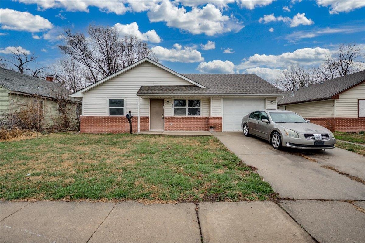 838 N Grove Wichita KS 67216