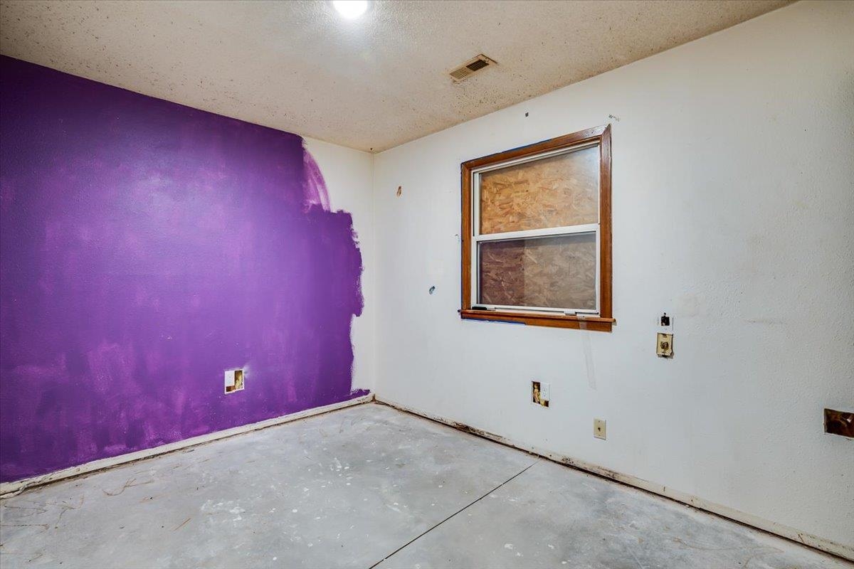 838 N Grove Wichita KS 67216