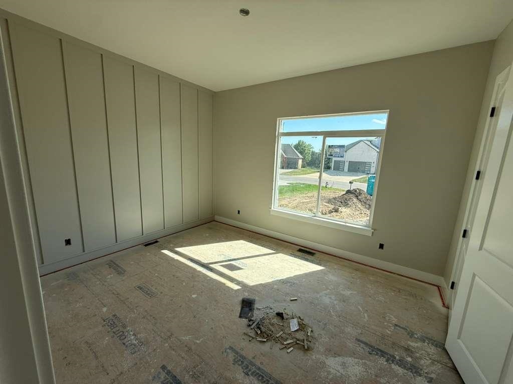 5046 N Remington Street Bel Aire KS 67226