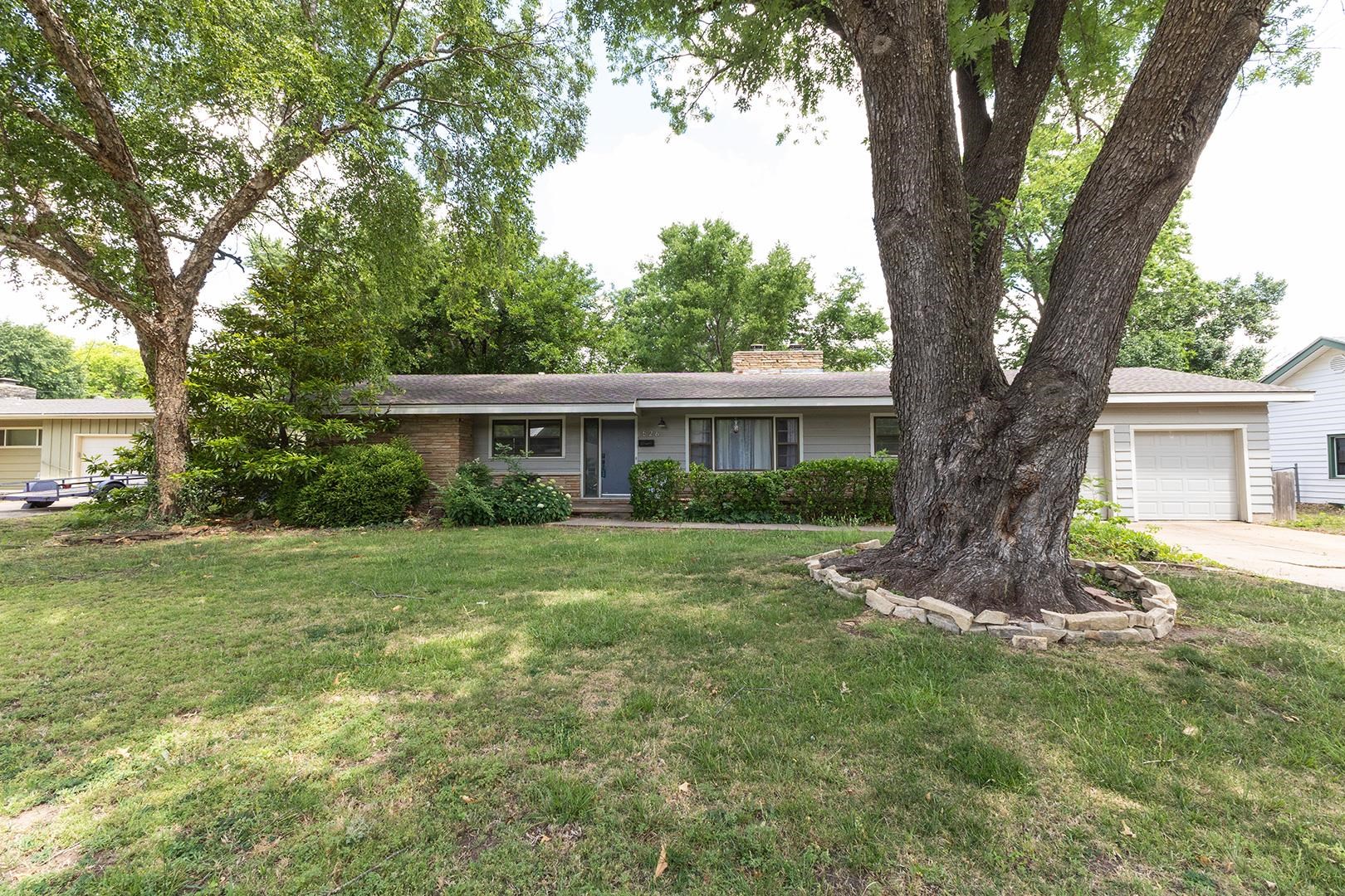 526 E Park Lane Derby KS 67037