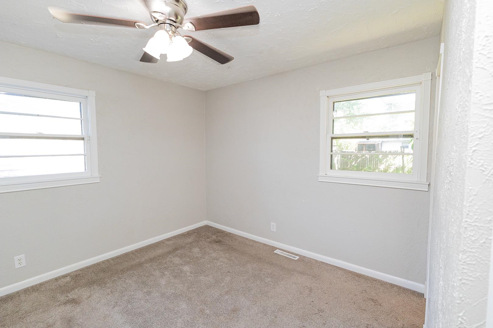 526 E Park Lane Derby KS 67037