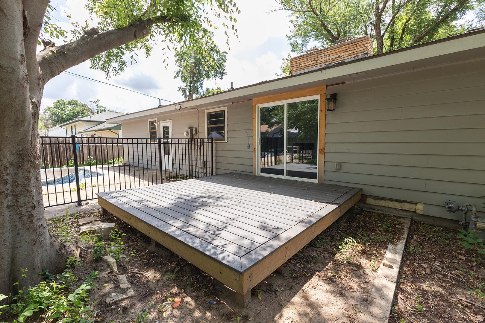 526 E Park Lane Derby KS 67037