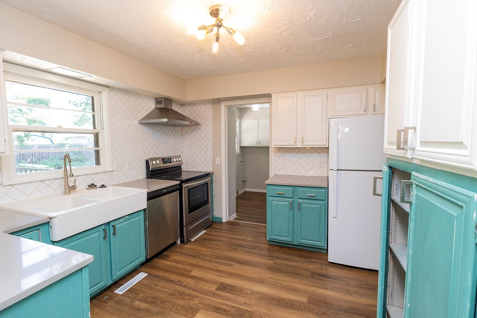 526 E Park Lane Derby KS 67037