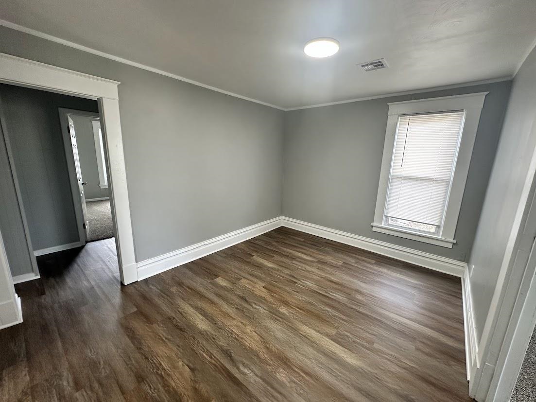 820 E Harvey Avenue Wellington KS 67152