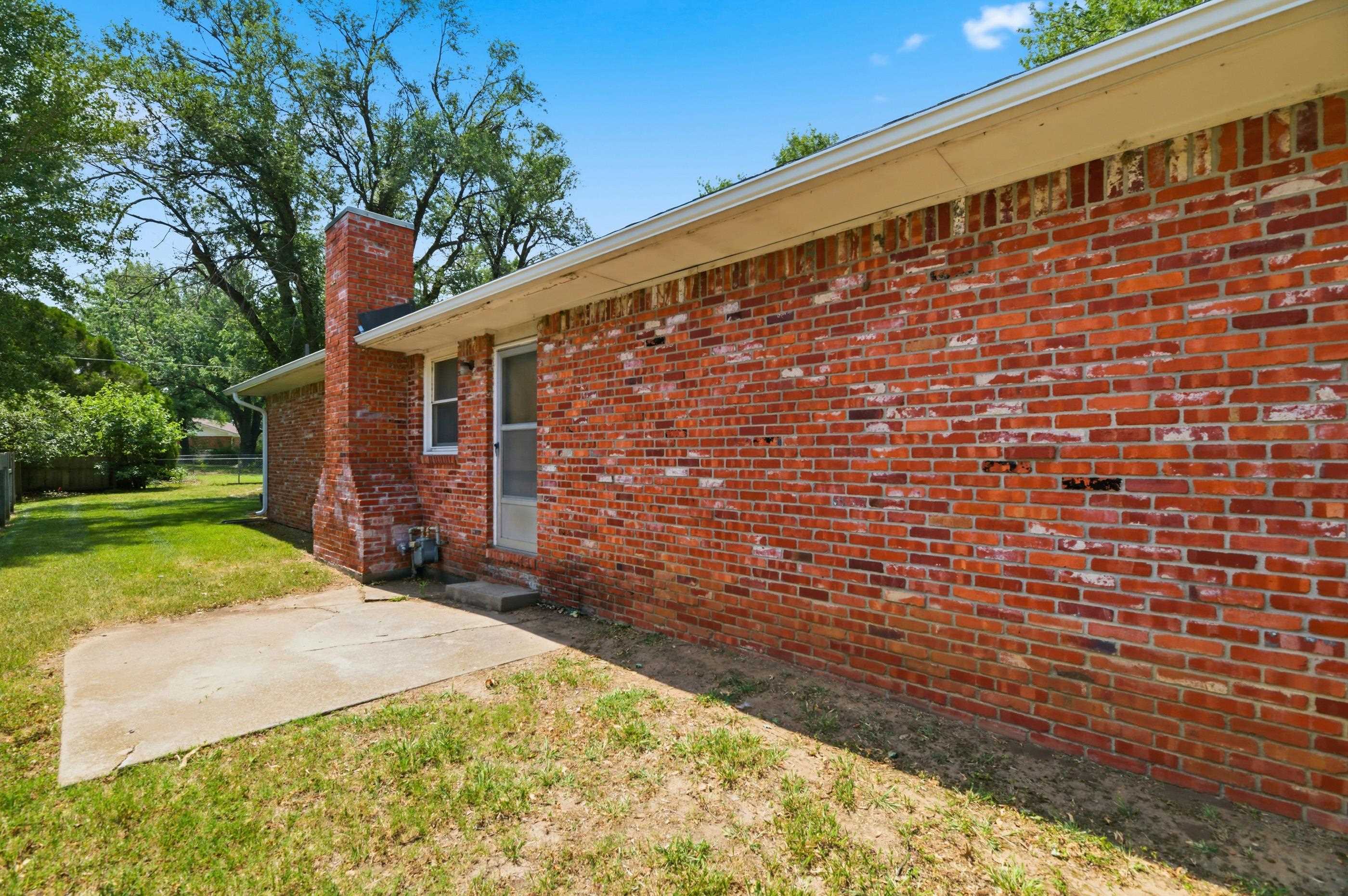 1556 N Timothy Lane Wichita KS 67212