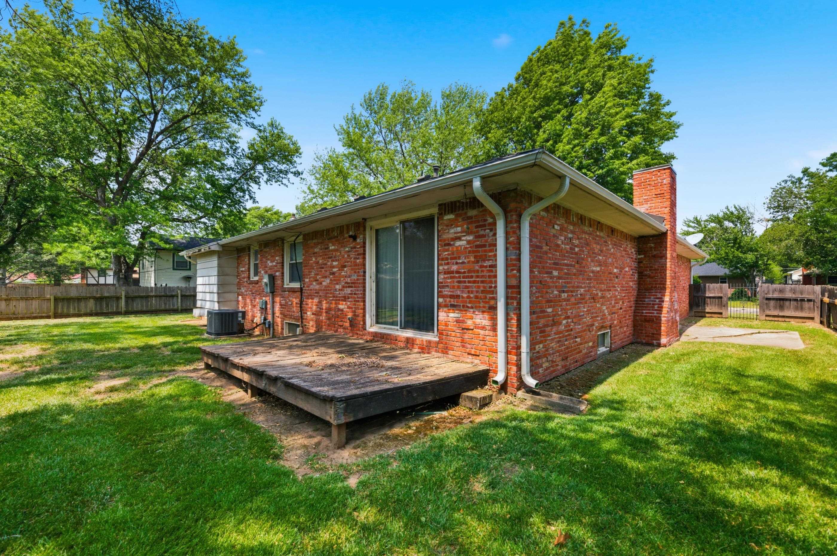 1556 N Timothy Lane Wichita KS 67212