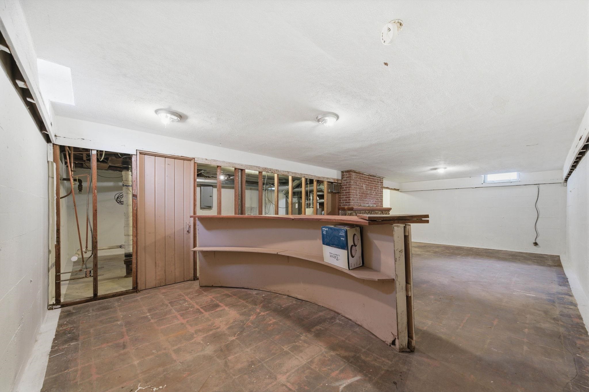 151 N Edgemoor Wichita KS 67208