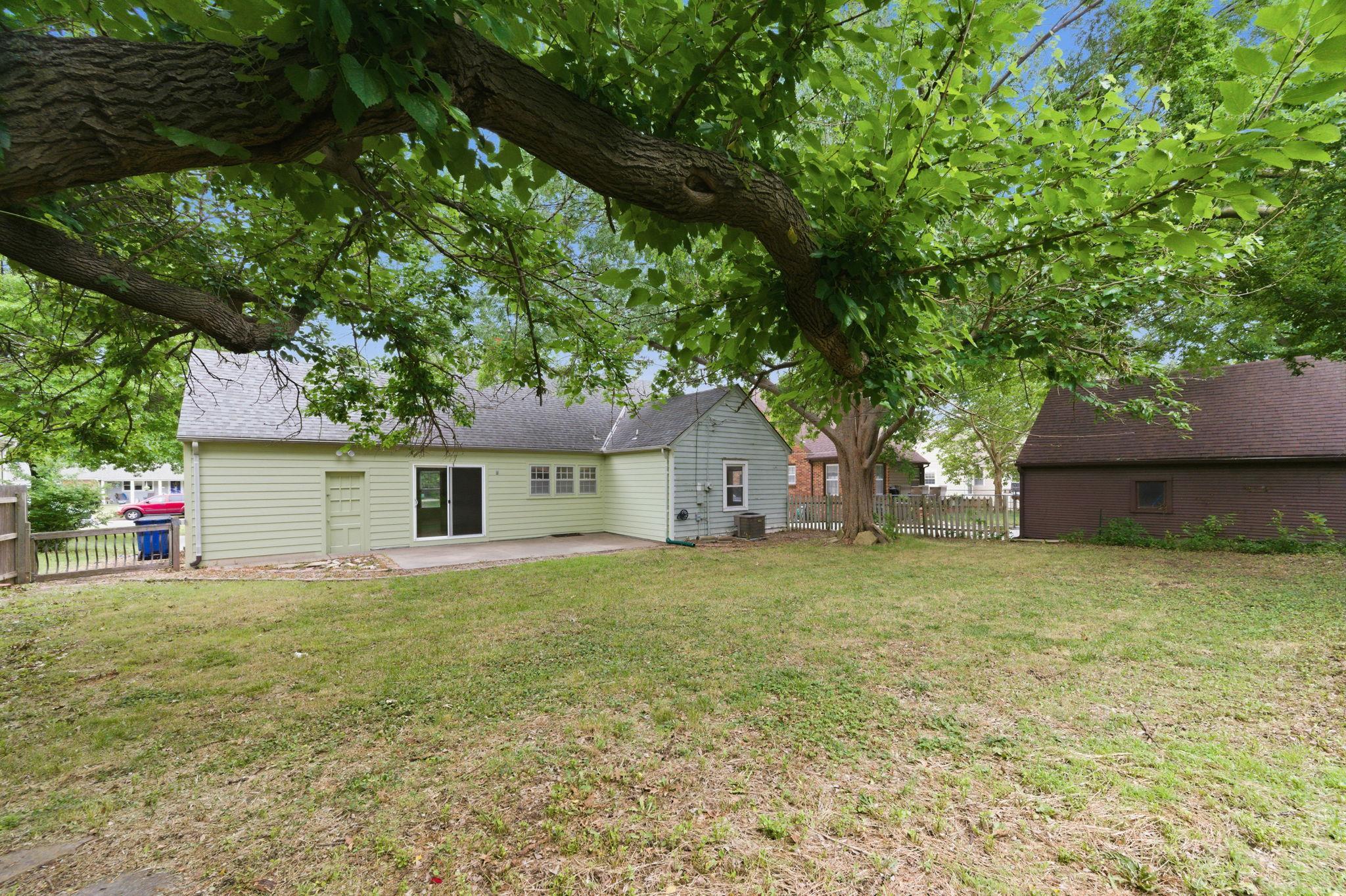 151 N Edgemoor Wichita KS 67208