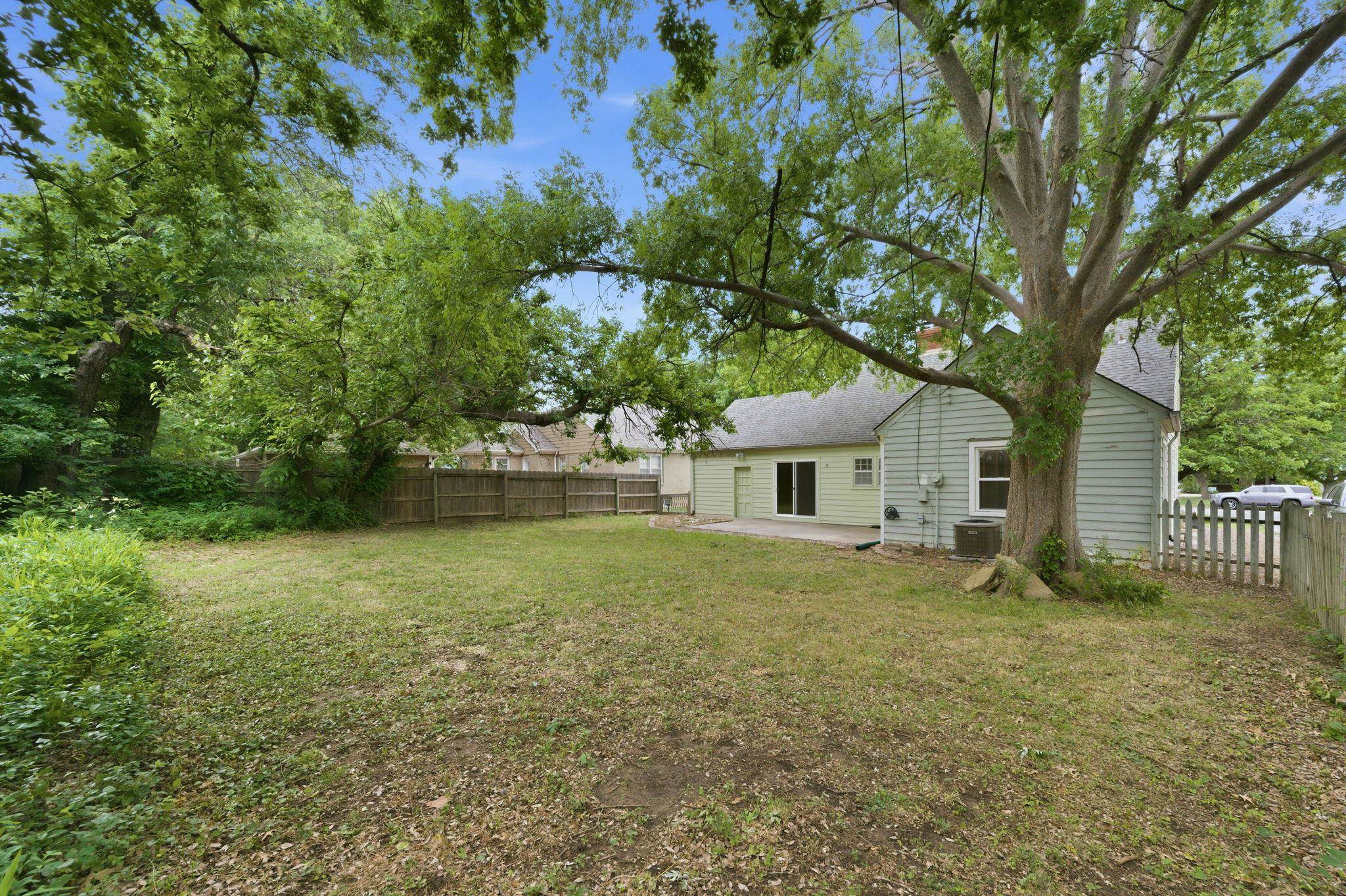 151 N Edgemoor Wichita KS 67208
