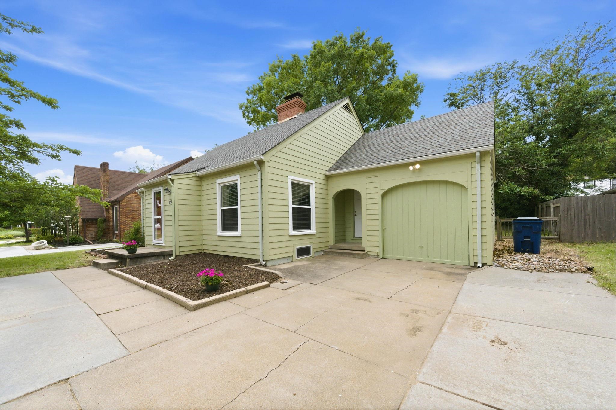 151 N Edgemoor Wichita KS 67208
