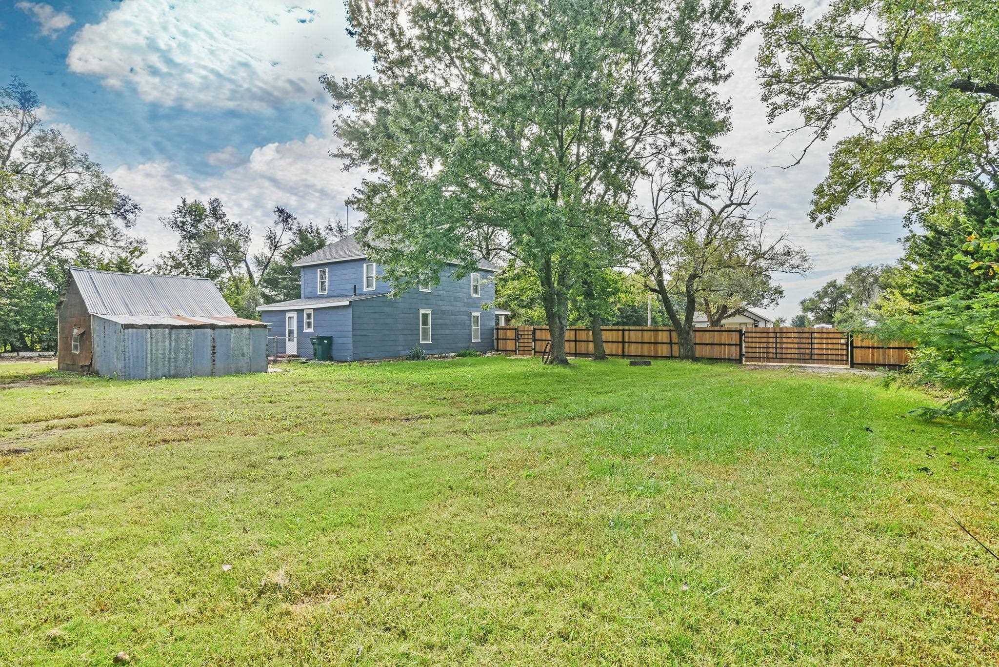 138 SW 100th Street Augusta KS 67010