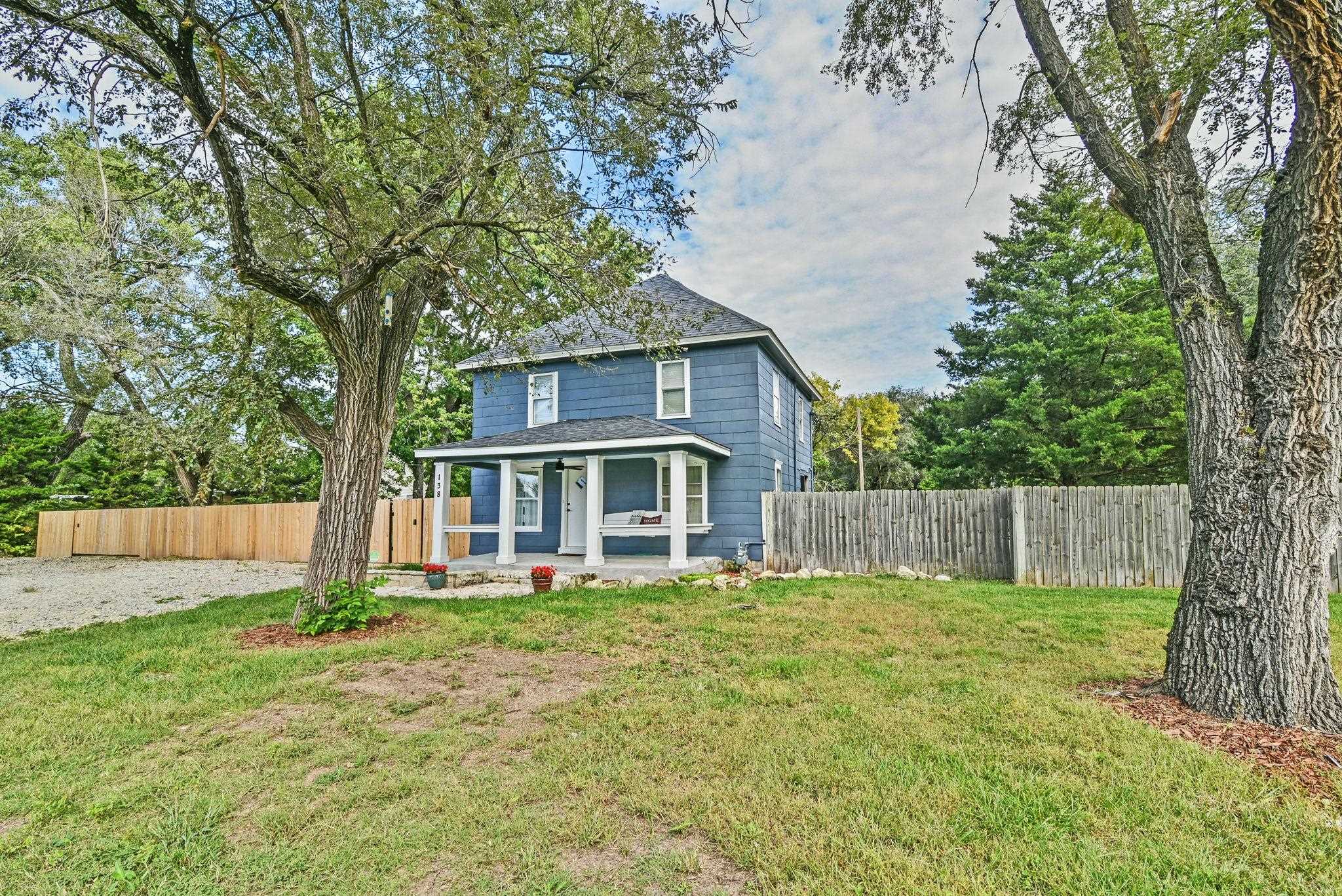 138 SW 100th Street Augusta KS 67010