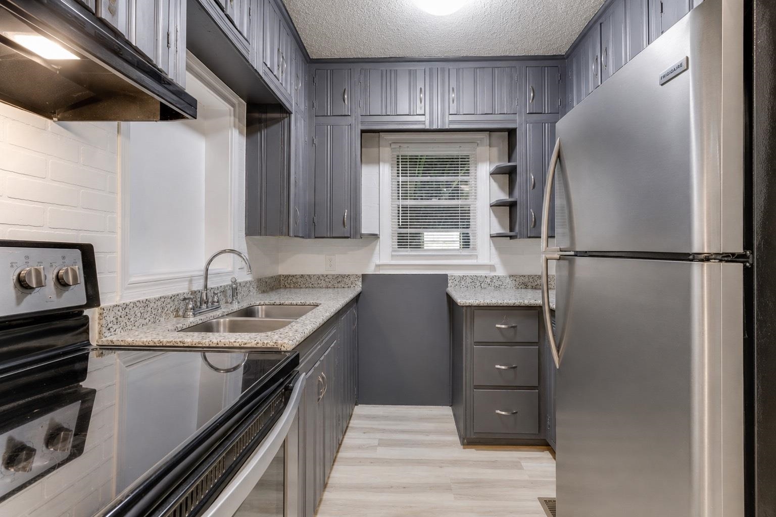 1821 S Grove Wichita KS 67211