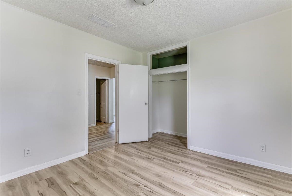 1821 S Grove Wichita KS 67211
