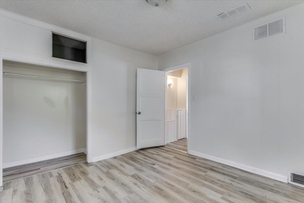 1821 S Grove Wichita KS 67211