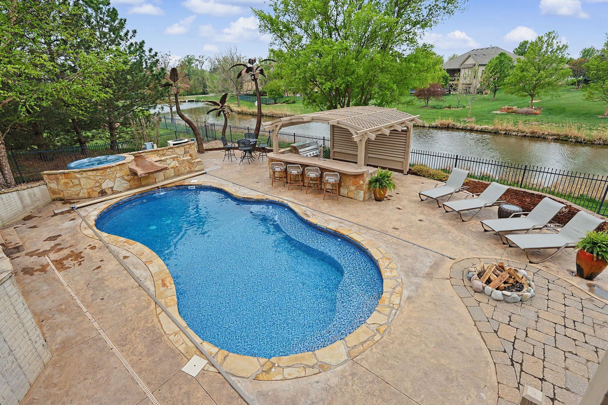 2525 N Loch Lomond Court Wichita KS 67228
