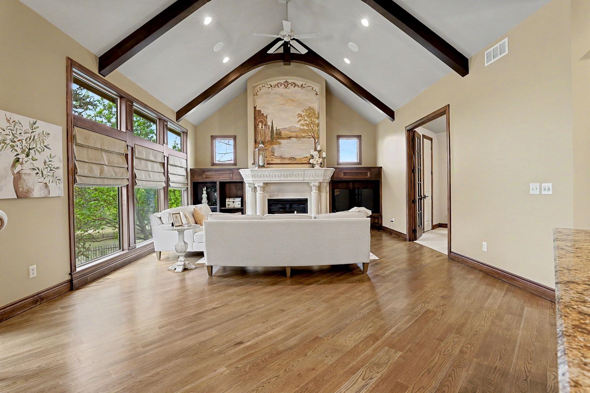 2525 N Loch Lomond Court Wichita KS 67228