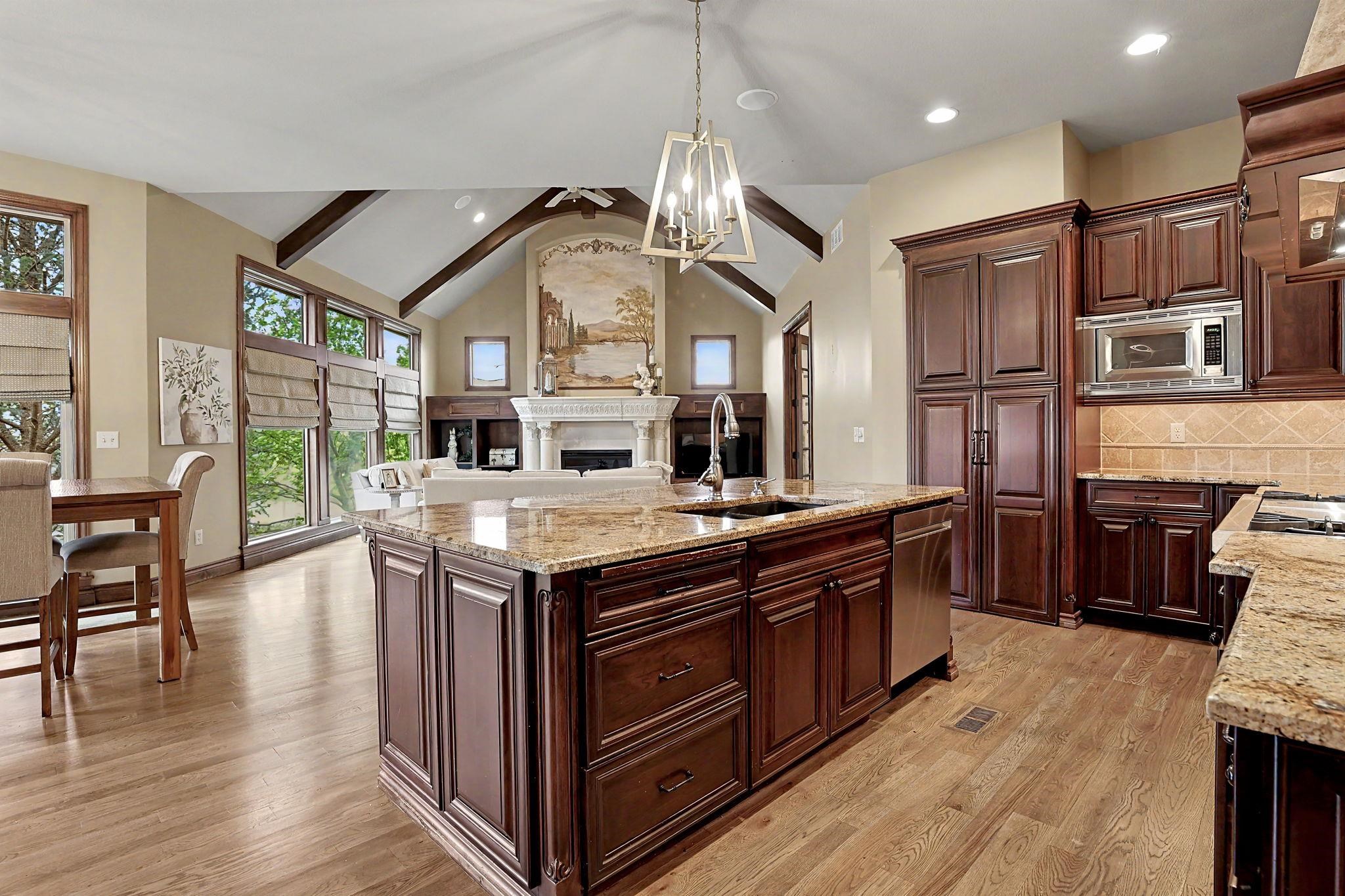 2525 N Loch Lomond Court Wichita KS 67228