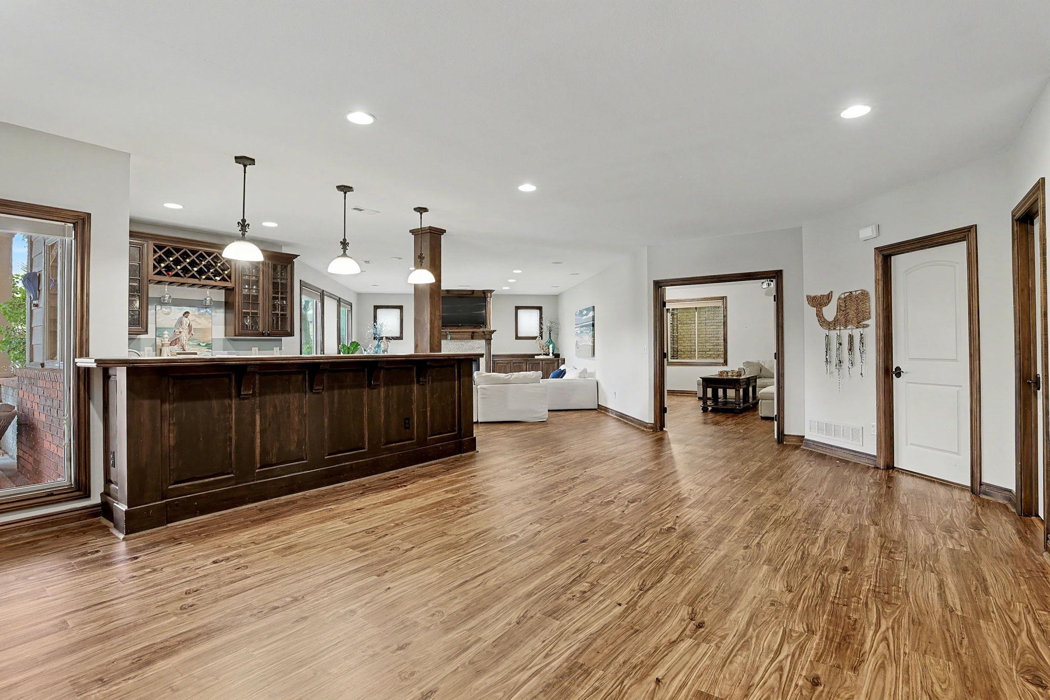 2525 N Loch Lomond Court Wichita KS 67228