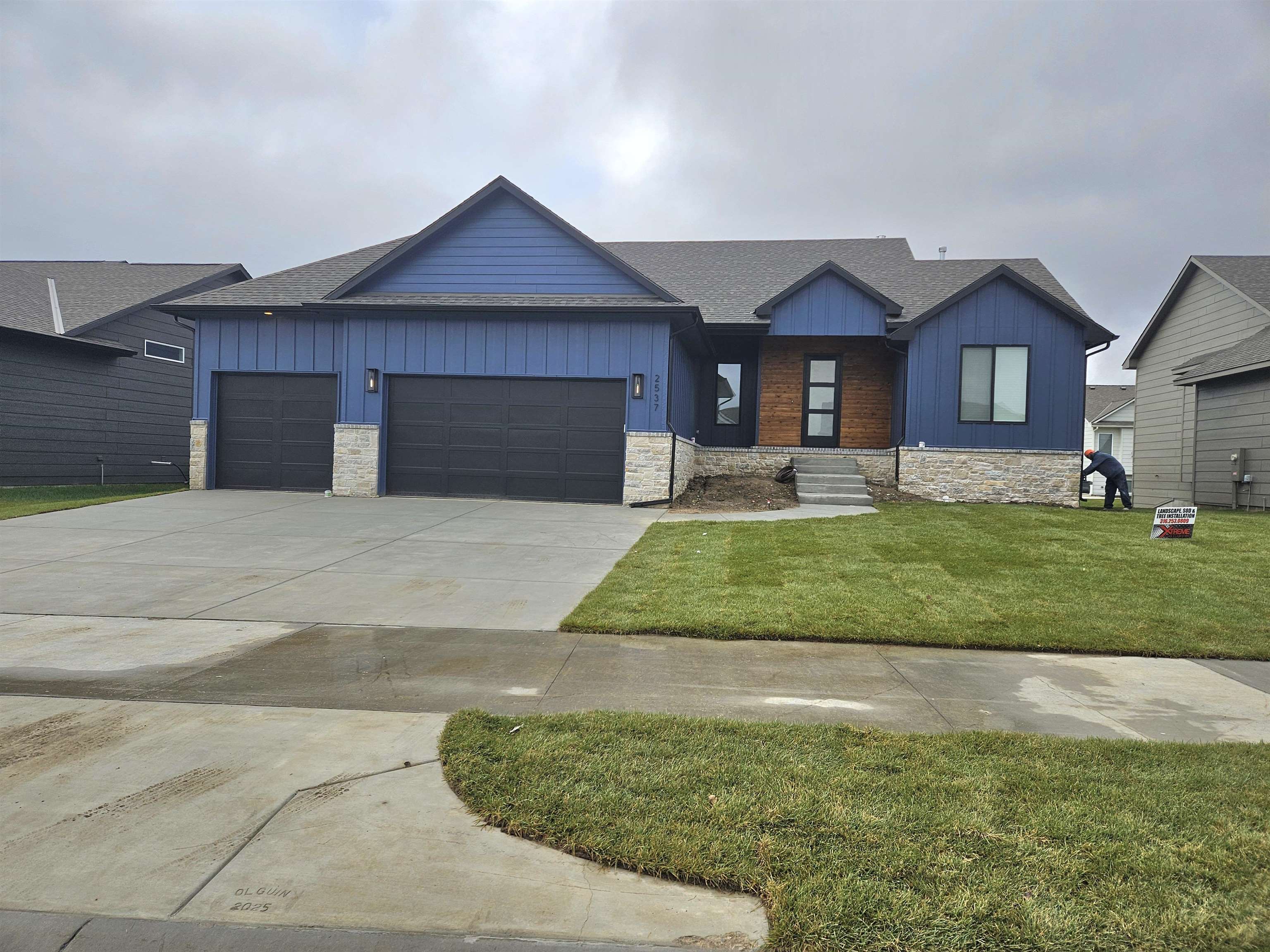 2537 N Bluestone Street Andover KS 67002