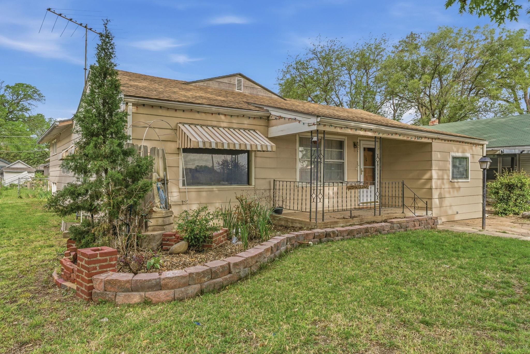 2327 N Market Street Wichita KS 67219