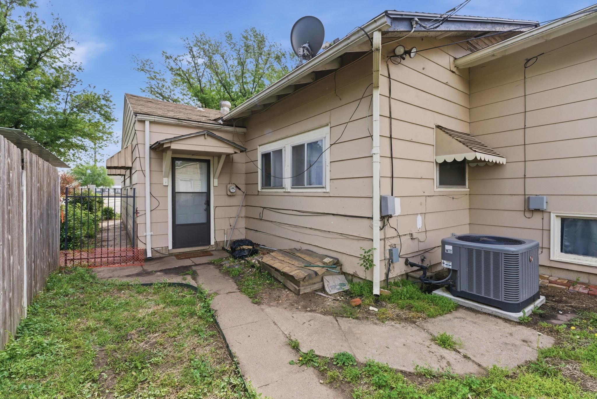 2327 N Market Street Wichita KS 67219