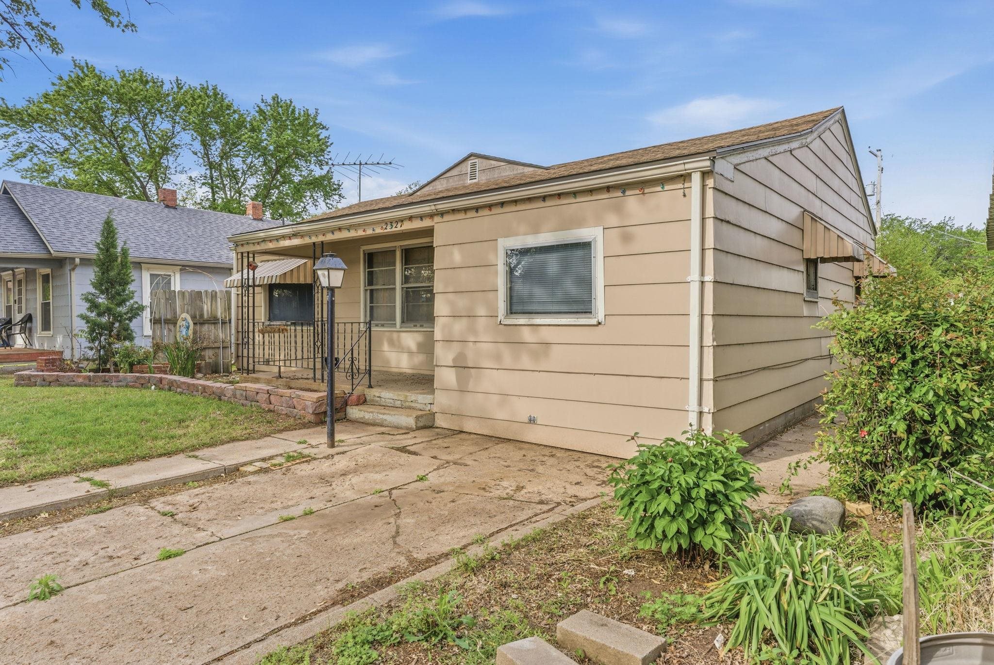 2327 N Market Street Wichita KS 67219