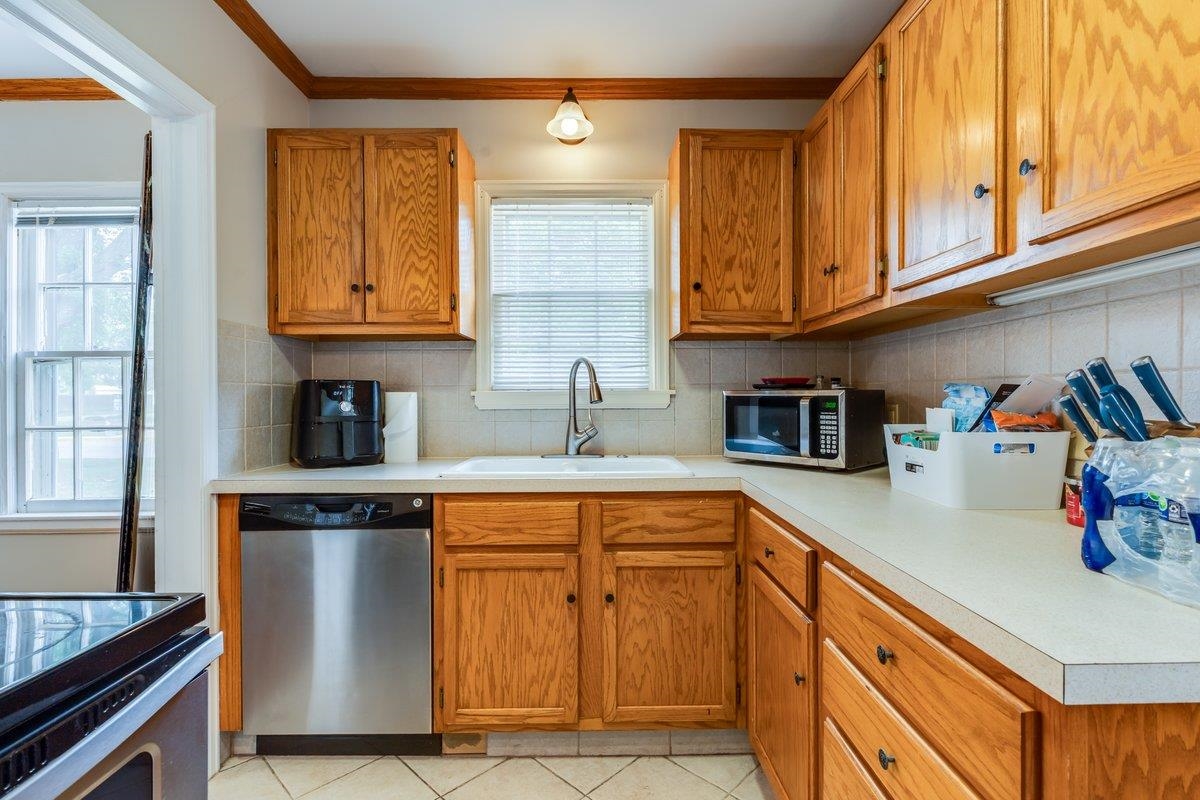 611 S Pershing Wichita KS 67218