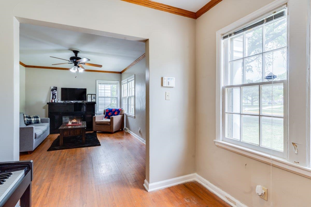 611 S Pershing Wichita KS 67218
