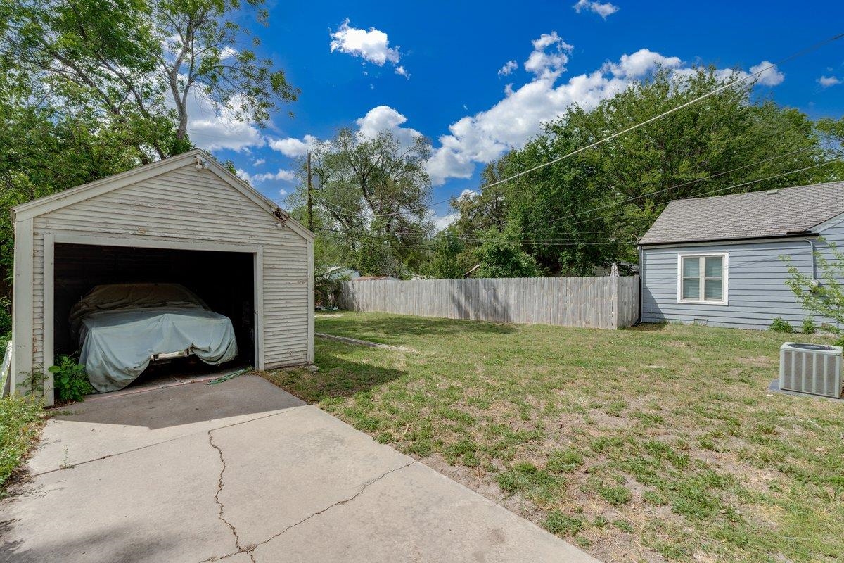 611 S Pershing Wichita KS 67218